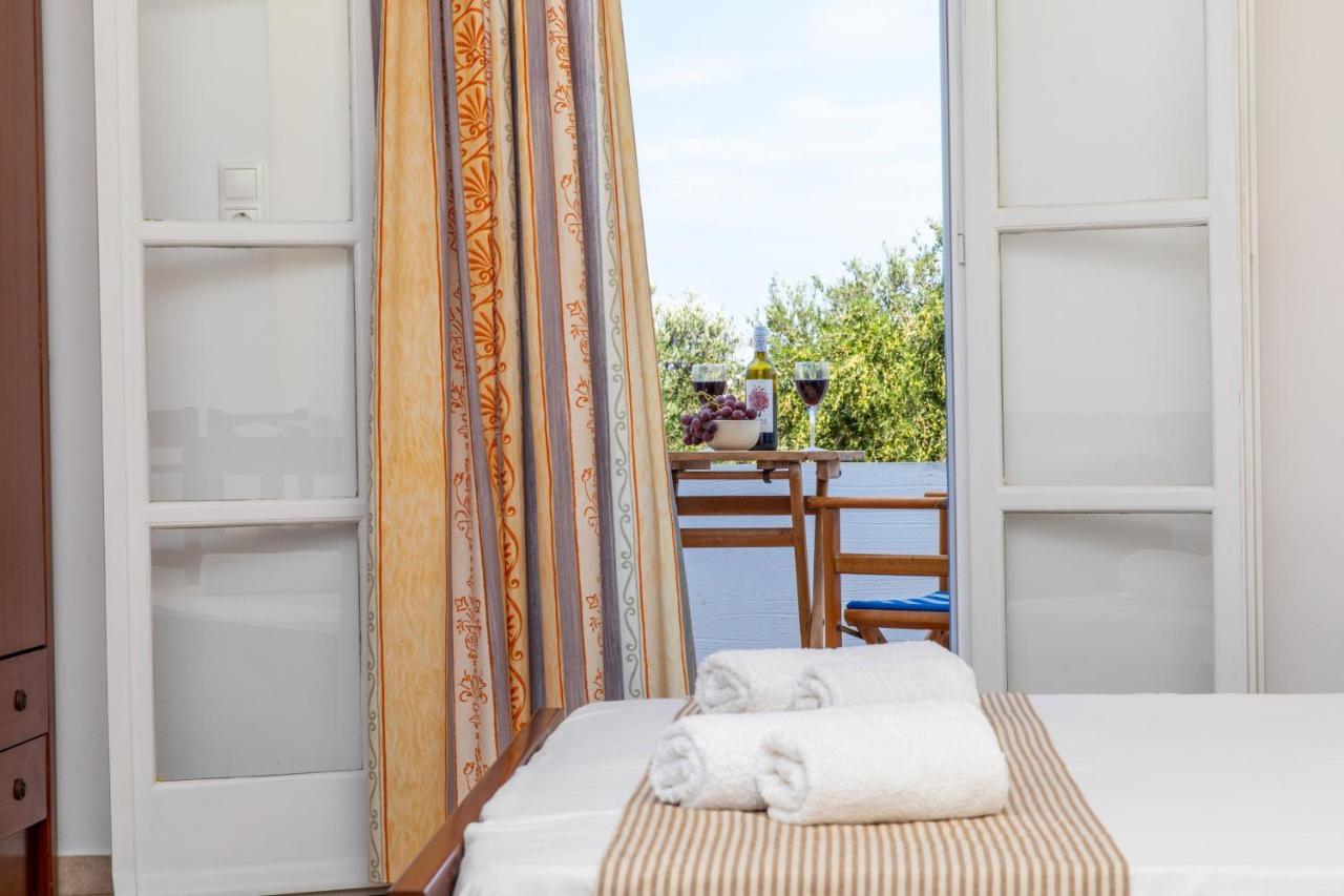 Surfer Paradise Naxos City Extérieur photo
